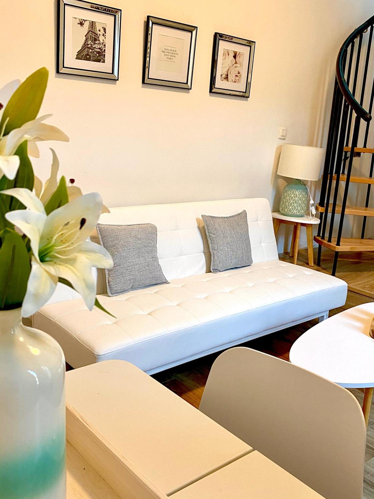 Apartement City Center Mons Eksteriør bilde