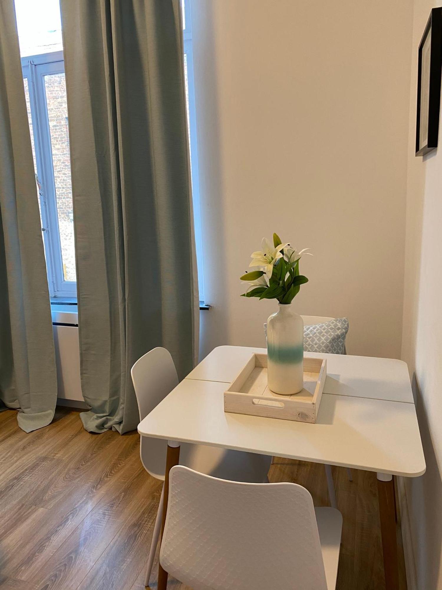 Apartement City Center Mons Eksteriør bilde